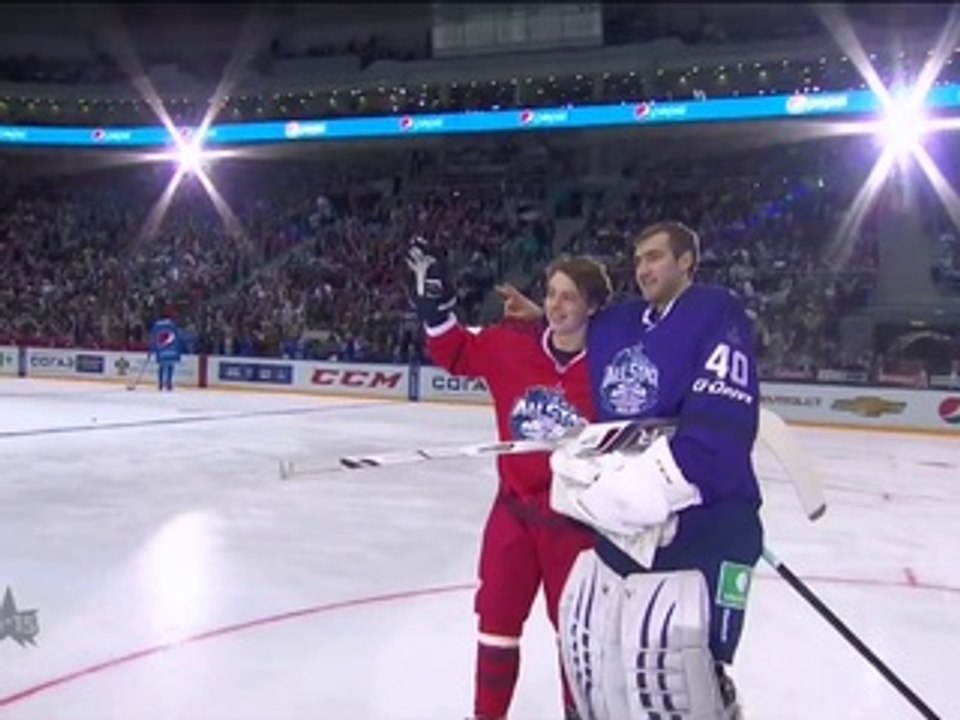 55# Le superbe penalty du hockeyeur Nikita Gusev en KHL