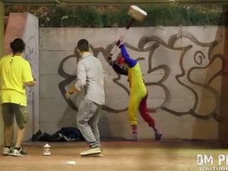 Killer Clown Returns Scare Prank!