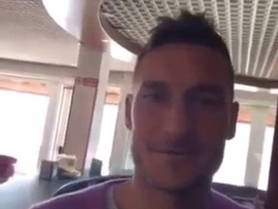 AS Roma - Francesco Totti imite le cri de Cristiano Ronaldo