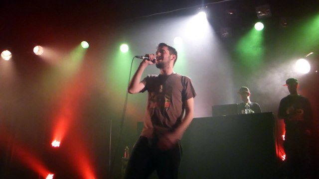 ti zion backed by doctor bud au portail coucou my town (live)