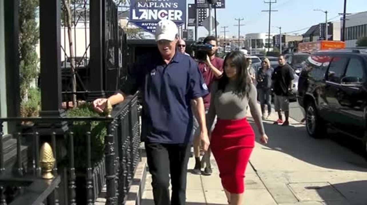 Kim Kardashian äußert sich zu Bruce Jenner's 'Situation'