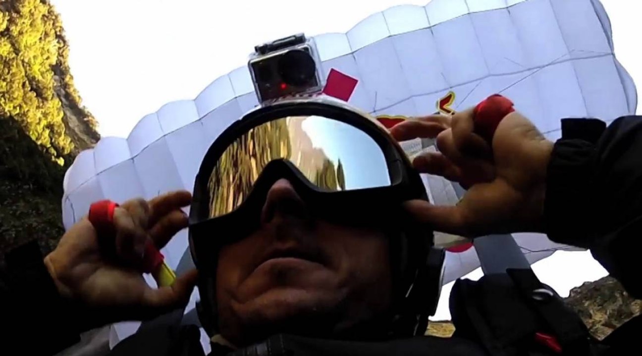 Le saut de Cédric Dumont en caméra embarquée