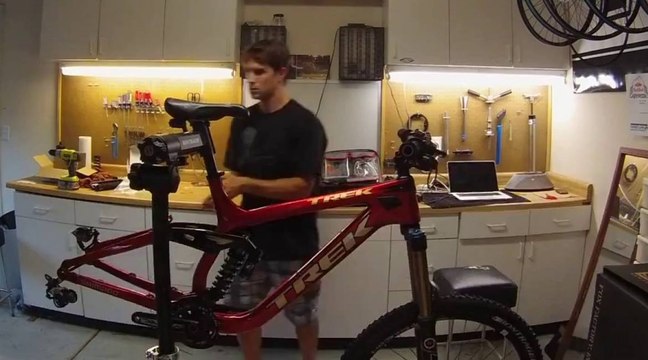 Il construit son vélo sur mesure pour le Red Bull Rampage