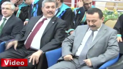 76 Yaşında Mezuniyet Sevinci