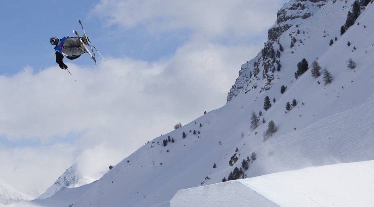 Jules Bonnaire met la barre très haut sur le Slopestyle de Vars pour la troisième étape du SFR Tour 2013