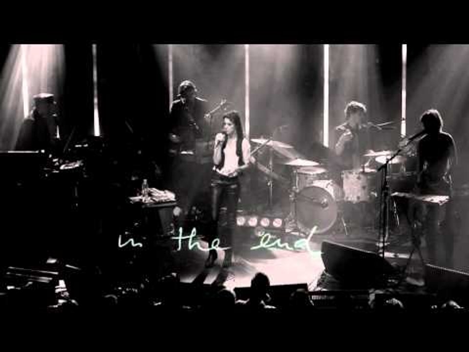 Charlotte Gainsbourg - In The End (Live)