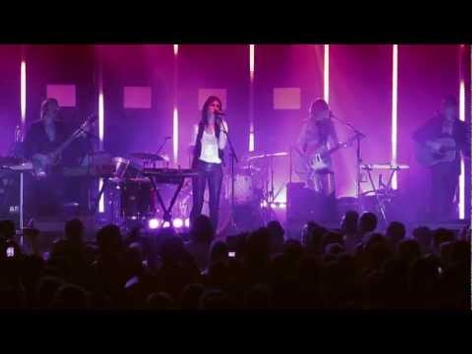 Charlotte Gainsbourg - Heaven Can Wait (Live)