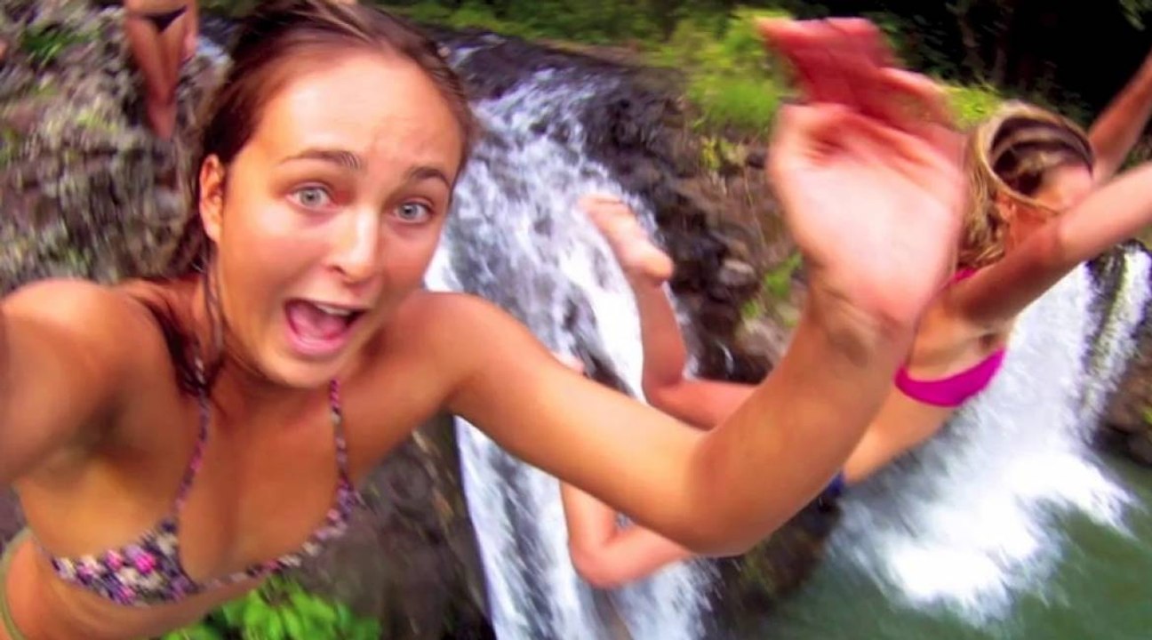 Une journée de surf à Hawaï avec Kiana Fores