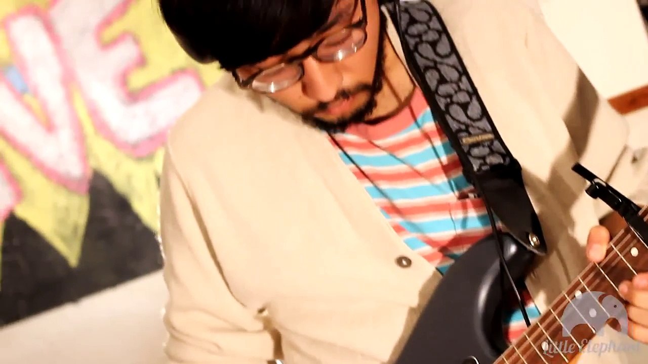 Foxing -  Bit By a Dead Bee pt II  Live at Little Elephant