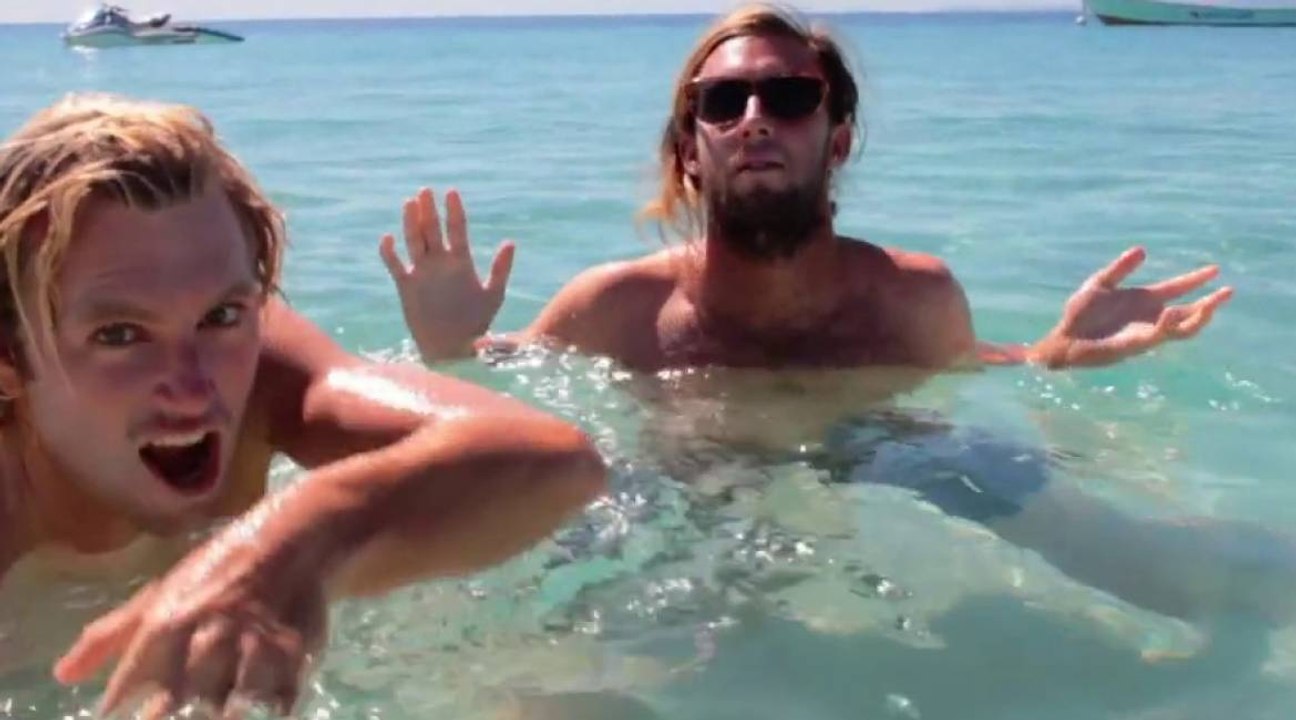 Souvenirs des Fidji avec Ace Buchan, Wilko, T. Knox et Yadin Nicol