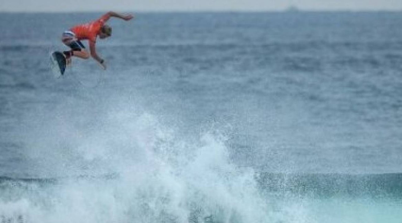 La vidéo de l'alley-oop monstrueux de John John Florence