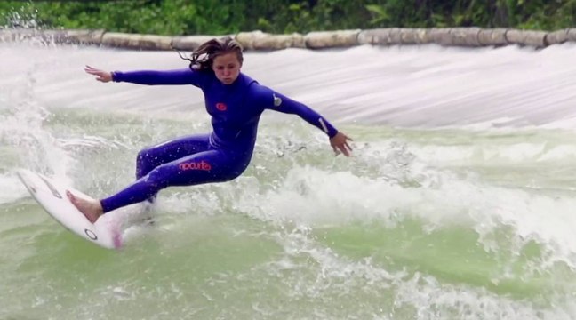 Pauline Ado, Vincent Duvignac et Alizé Arnaud ont surfé Wavegarden