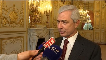Bartolone boycotte Briois: "j'ai trouvé que c'était une blessure pour notre histoire"