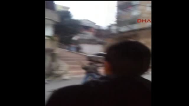 Maltepe Gülsuyu'ndaki Sopalı, Bıçaklı, Palalı Kavga Cep Telefonu Kamerasında