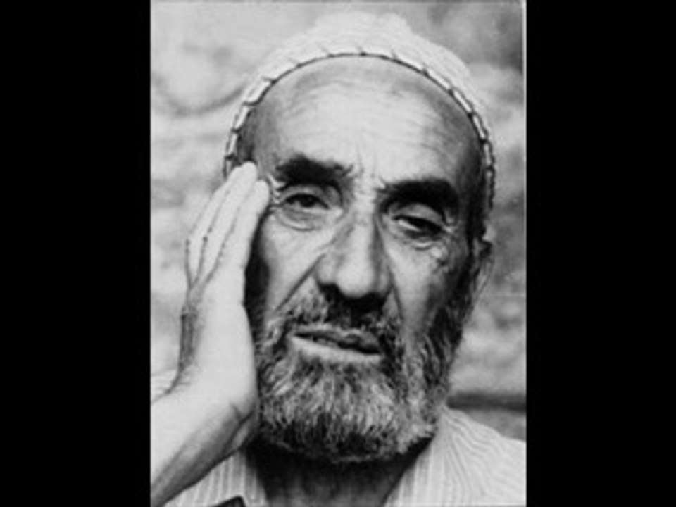 Bekçi Bakır - Hüsnün Senin Ey Dilber-i Nadide Kamer mi