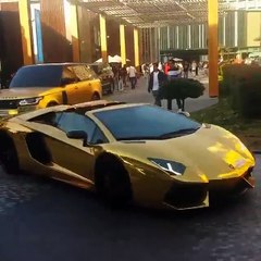 Lamborghini Aventador and Rang Rover Gold in Dubai