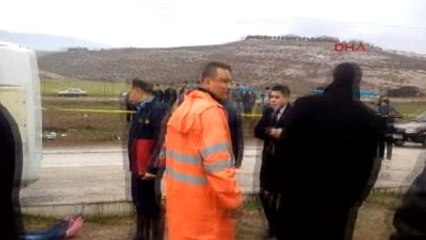 Hatay?da Midibüs Devrildi 2 Üniversiteli Öldü, 18 Yaralı-3