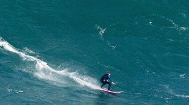 Vagues XXL à Nazaré : Maya Gabeira a frôlé la mort