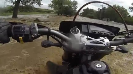 Traversée d’une rivière en crue