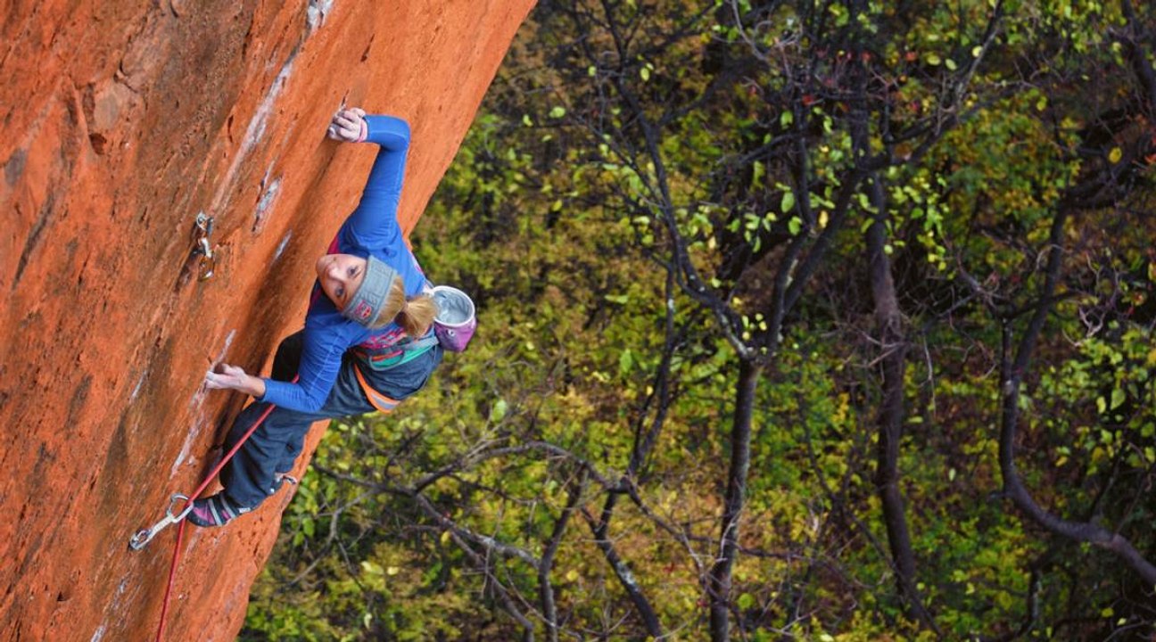Sasha DiGiulian escalade une face inexplorée en Afrique du Sud