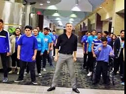 A. Maceo Smith New Tech High School - Uptown Funk Dance