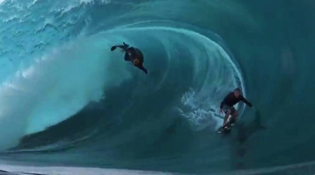 Billabong XXL Awards : le gros tube de Mark Healey Teahupoo