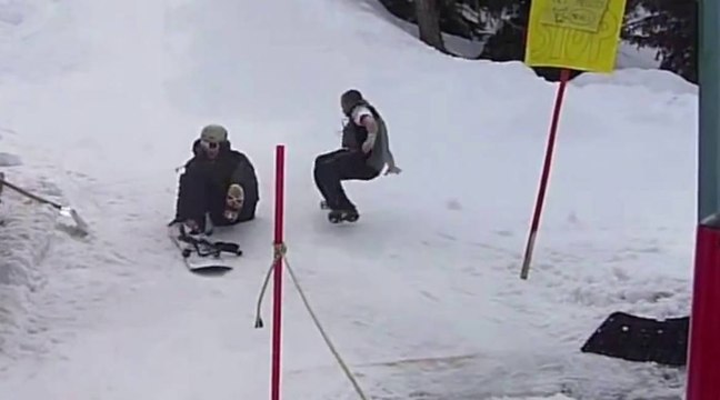 Funny ski lift fail on a snowboard (ORIGINAL)