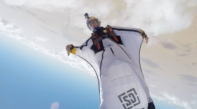 Saut de wingsuit freestyle avec les Soul Flyers