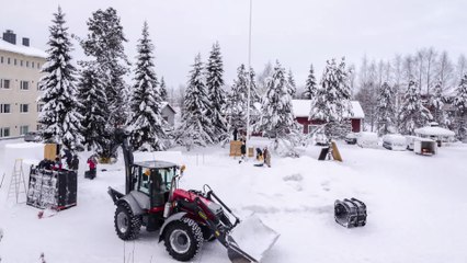 Time lapse: Sculptures created from 30 tons of snow