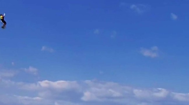 Vidéo : l'énorme envolée d'Alex Caizergues au Mondial du Vent