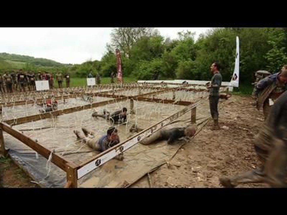 Adrénaline Shots : passage de l'obstacle de The Mud Day Paris du 10 mai 2014 de 13h00 à 13h15
