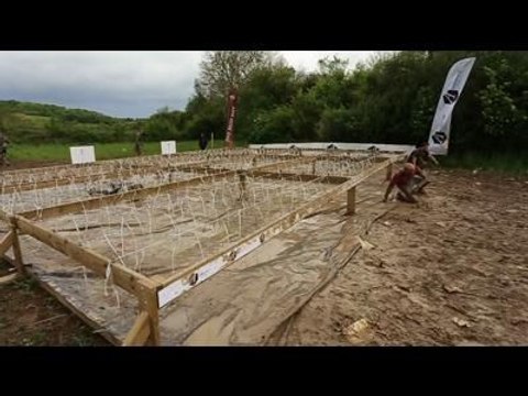 Adrénaline Shots : passage de l'obstacle de The Mud Day Paris du 11 mai 2014 de 11h15 à 11h30