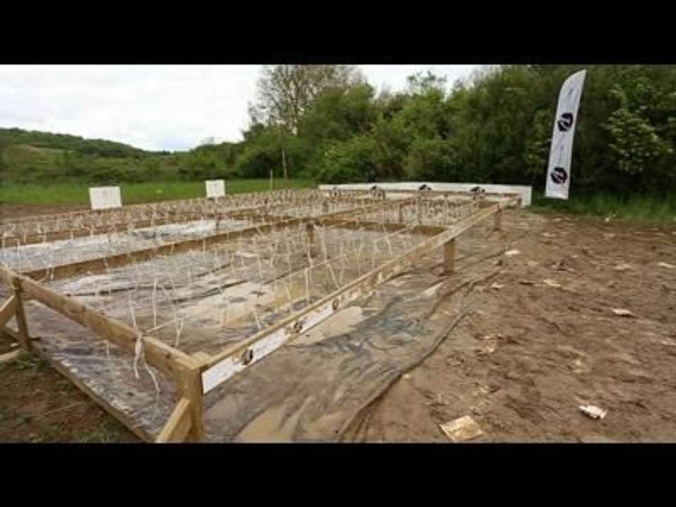 Adrénaline Shots : passage de l'obstacle de The Mud Day Paris du 11 mai 2014 de 11h à 11h15