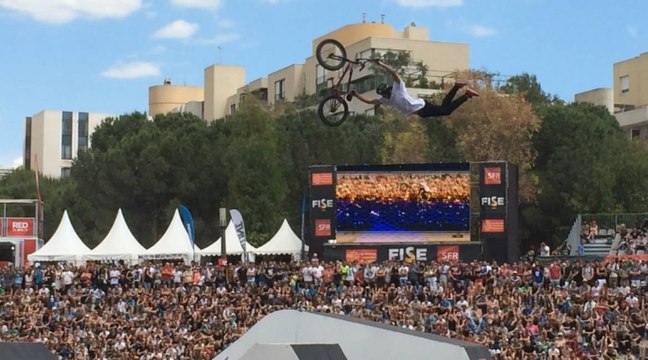 L'énorme frontflip de Kevin Peraza au FISE 2014