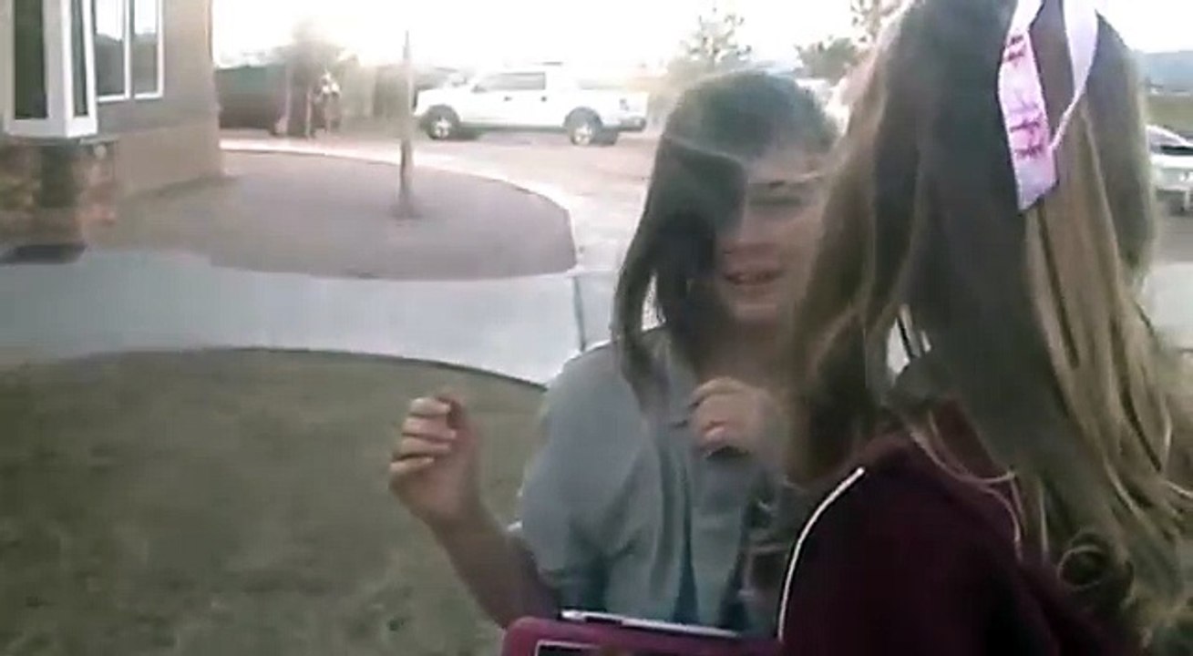 BACK FLIP FAIL!!! GIRL BREAKS LEGS