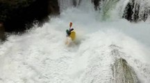 Les plus grosses chutes de kayak extrême