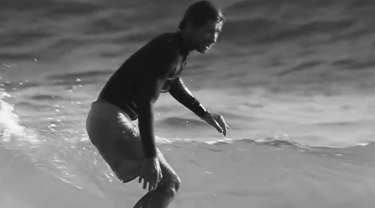 L'élégance du longboard par Joel Tudor