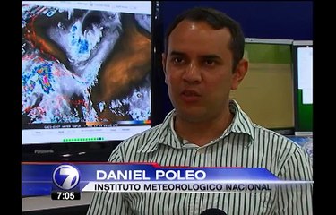 Autoridades esperan caída de al menos 67.000 rayos durante este mes