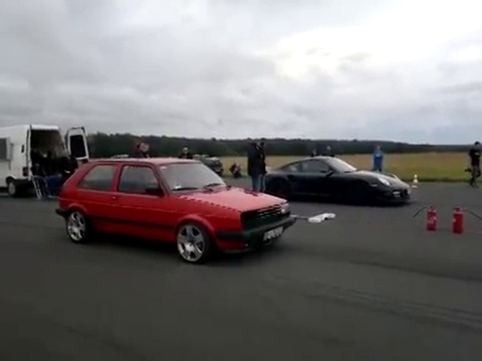 Porsche 911 Turbo 440 HP vs Golf 2 VR6 TURBO  500 HP