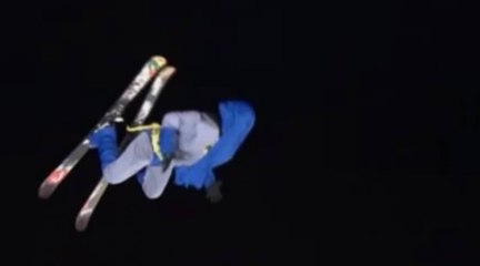 Jesper Tjäder en double backflip au freestyle.ch