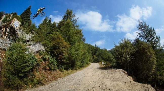 Le run de Gee Atherton au Red Bull Hardline