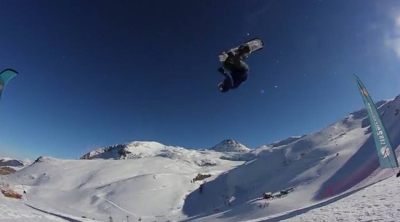 SNEAKY SNAILS - CHRISTMAS TIME IN LES 2 ALPES