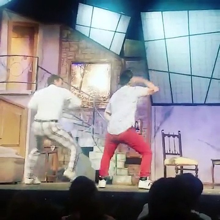 Pedro y Benja bailando reggaeton (video de alddiarguello) - 27 de Enero
