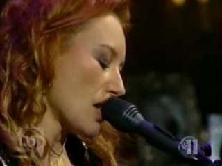 Tori Amos Crucify (Live)