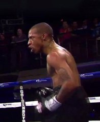 Boksörün Bir Anlık Dalgınlığı Sonu Oldu