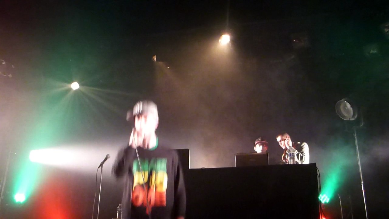 Mc sanka meet doctor bud au portail coucou le monde va mal (live)