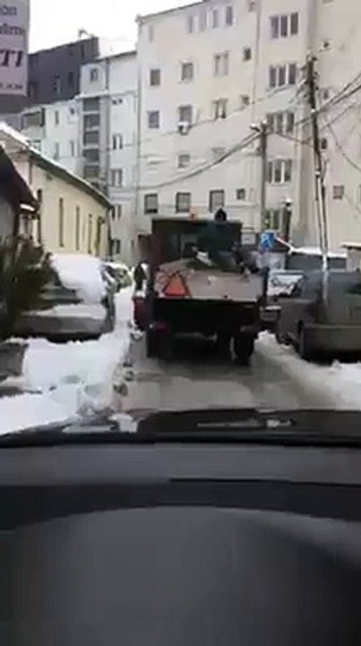 Najsavremeniji stroj za posipanje soli