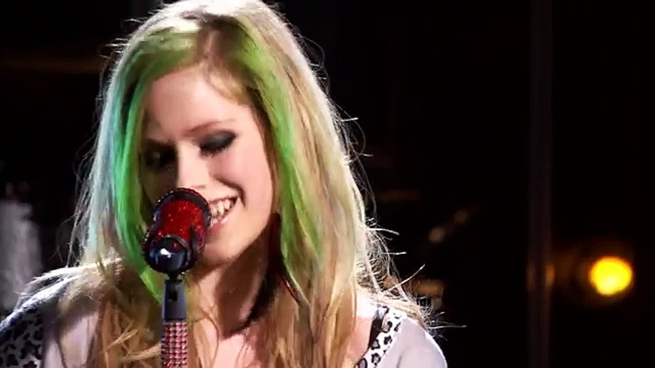 Avril Lavigne - My Happy Ending (AOL Sessions)