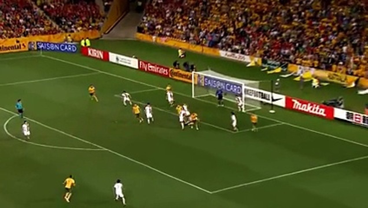 Cahill Scores Brilliant Overhead Kick For Australia