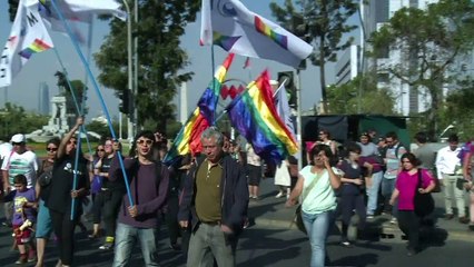 Chile aprova união civil para homossexuais